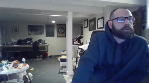 Snapshot of crm400 chatting on 02/14/26, 03:47 billybasement online show from 02/14/26, 03:47