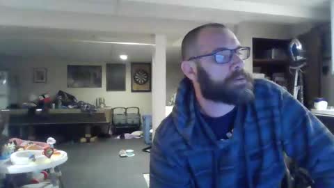 Snapshot of crm400 chatting on 03/01/26, 03:41 billybasement online show from 03/01/26, 03:41