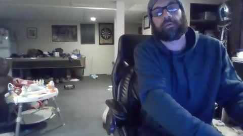 Snapshot of crm400 chatting on 03/08/26, 05:44 billybasement online show from 03/08/26, 05:44
