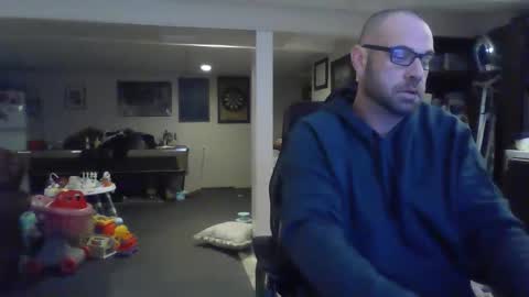 Snapshot of crm400 chatting on 03/15/26, 01:55 billybasement online show from 03/15/26, 01:55