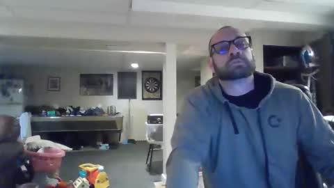 Snapshot of crm400 chatting on 03/28/26, 03:28 billybasement online show from 03/28/26, 03:28