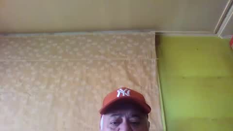Snapshot of crmperez chatting on 01/05/25, 08:42 crmperez online show from 01/05/25, 08:42
