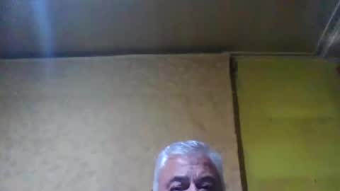 Snapshot of crmperez chatting on 01/14/25, 02:08 crmperez online show from 01/14/25, 02:08