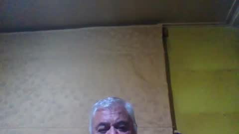 Snapshot of crmperez chatting on 01/28/25, 05:11 crmperez online show from 01/28/25, 05:11