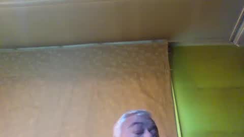 Snapshot of crmperez chatting on 02/28/25, 10:17 crmperez online show from 02/28/25, 10:17