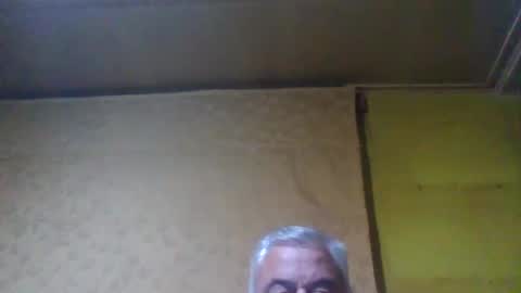 Snapshot of crmperez chatting on 03/11/25, 01:26 crmperez online show from 03/11/25, 01:26