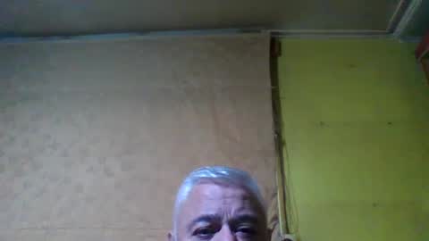 Snapshot of crmperez chatting on 09/13/25, 10:20 crmperez online show from 09/13/25, 10:20