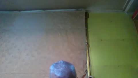 Snapshot of crmperez chatting on 09/21/25, 12:12 crmperez online show from 09/21/25, 12:12