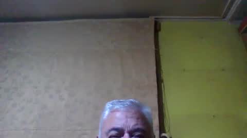 Snapshot of crmperez chatting on 10/11/25, 02:44 crmperez online show from 10/11/25, 02:44
