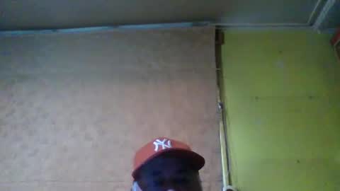 Snapshot of crmperez chatting on 10/26/25, 10:58 crmperez online show from 10/26/25, 10:58