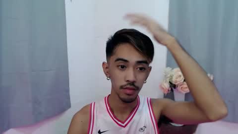 Snapshot of crocodale chatting on 09/25/25, 09:46 crocodale online show from 09/25/25, 09:46