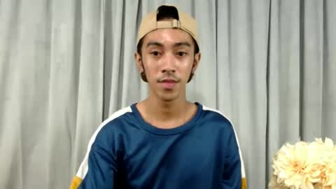 Snapshot of crocodale chatting on 03/10/26, 02:16 crocodale online show from 03/10/26, 02:16