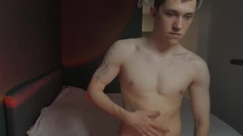 Snapshot of cronck52 chatting on 02/12/26, 11:22 cronck52 online show from 02/12/26, 11:22