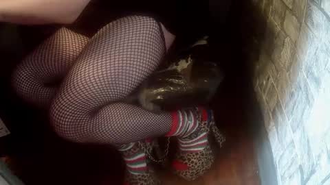 crossdresser krystal online show from 12/15/25, 08:02