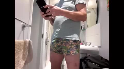 Snapshot of croup45 chatting on 12/03/24, 10:39 croup45 online show from 12/03/24, 10:39