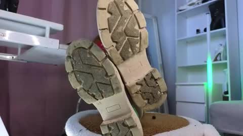 Snapshot of cruel_siren chatting on 12/22/25, 09:56 Cruel Siren online show from 12/22/25, 09:56