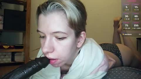 Snapshot of cruellagoth chatting on 02/27/26, 06:19 Cruella online show from 02/27/26, 06:19