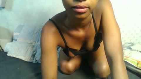 crush069 online show from 11/04/25, 06:23