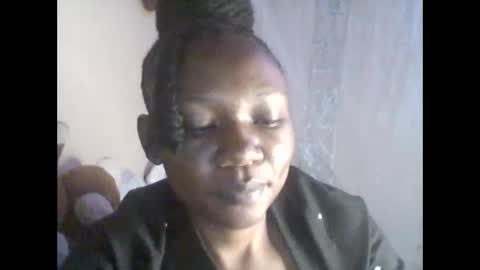 Snapshot of crusherbae chatting on 09/16/25, 05:08 crusherbae online show from 09/16/25, 05:08