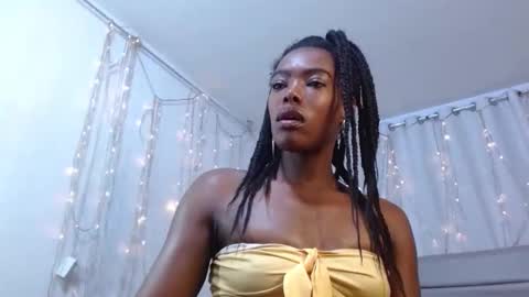 cruzsofia_res online show from 05/02/26, 12:10
