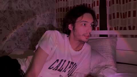 Snapshot of crybae0 chatting on 03/06/26, 05:53 crybae0 online show from 03/06/26, 05:53