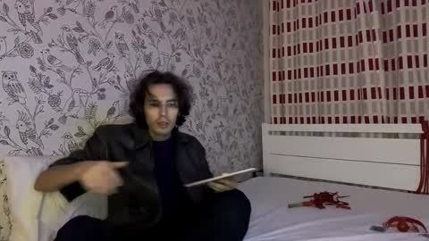 Snapshot of crybae0 chatting on 03/12/26, 05:19 crybae0 online show from 03/12/26, 05:19