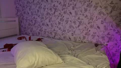 Snapshot of crybae0 chatting on 03/16/26, 05:44 crybae0 online show from 03/16/26, 05:44