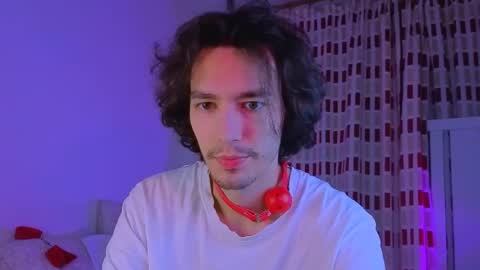 Snapshot of crybae0 chatting on 03/19/26, 12:58 crybae0 online show from 03/19/26, 12:58