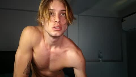 Lin inst lingoodyy online show from 02/06/25, 03:16