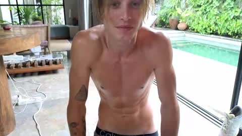 Lin inst lingoodyy online show from 02/17/25, 08:19