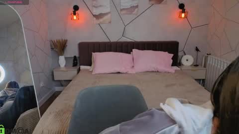 Snapshot of crystal__lacee chatting on 04/09/26, 01:05 Crystal Lacee online show from 04/09/26, 01:05