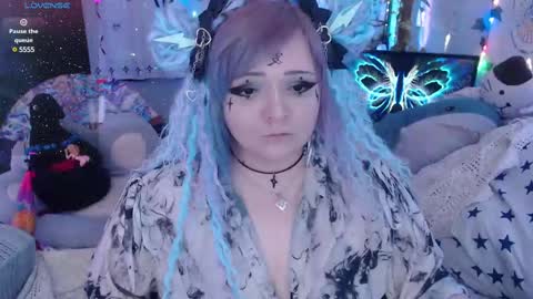 Snapshot of crystal_galaxy chatting on 02/28/25, 12:31   online show from 02/28/25, 12:31