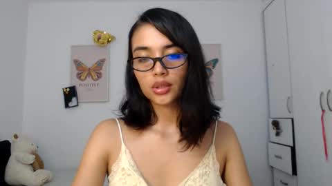 crystal_grilx online show from 06/10/26, 01:50