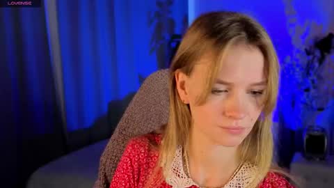 Snapshot of crystal_kris chatting on 02/25/26, 06:01 Kristina online show from 02/25/26, 06:01