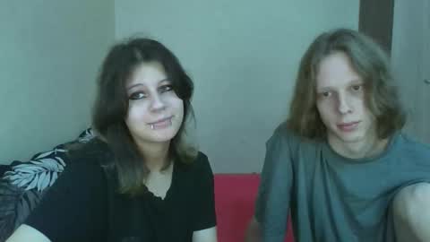 Snapshot of crystal_porn_love chatting on 10/30/25, 02:46 Crystal and Marcl online show from 10/30/25, 02:46