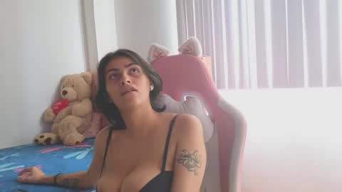 Crystal Blaze online show from 11/07/25, 03:12