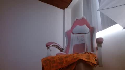 Crystal Blaze online show from 12/16/25, 11:37