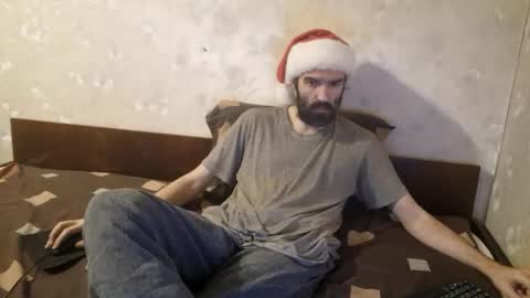 Snapshot of crystal_vibe chatting on 12/17/25, 12:22 Crystallax online show from 12/17/25, 12:22