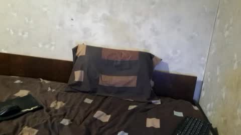 Snapshot of crystal_vibe chatting on 03/12/26, 11:33 Crystallax online show from 03/12/26, 11:33