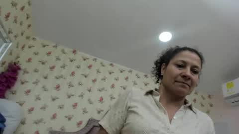 Milf Latina online show from 05/19/26, 01:28