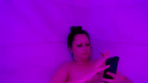 crystalbarbie214 online show from 05/02/26, 08:08