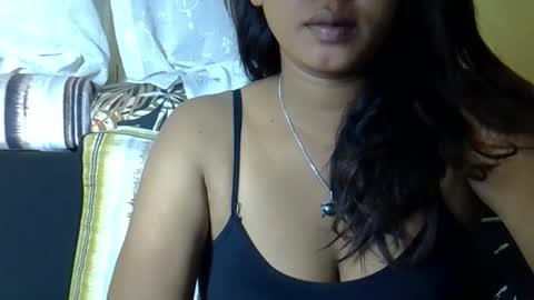 crystalbellax online show from 06/03/26, 06:27