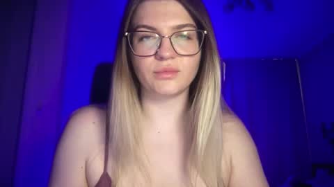 crystalblush01 online show from 03/25/26, 02:56