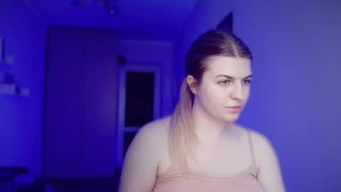 crystalblush01 online show from 05/12/26, 02:14