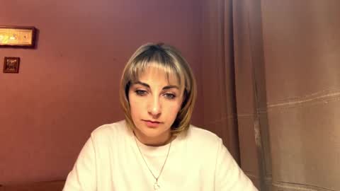 Snapshot of crystalfever_ chatting on 05/07/26, 07:08 Mary online show from 05/07/26, 07:08