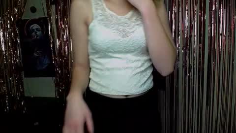 Stella online show from 11/22/25, 07:29