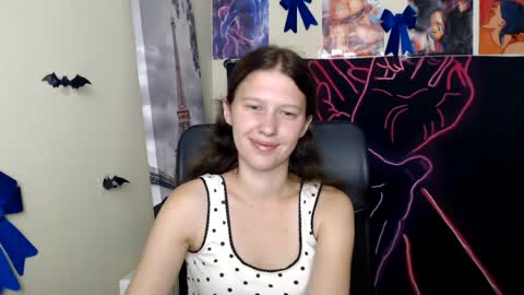 Stella online show from 07/26/26, 12:56