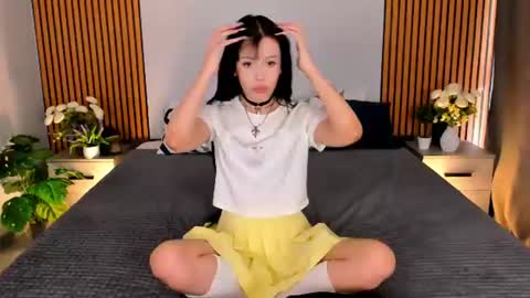 Snapshot of crystall0ve chatting on 06/22/26, 02:36 crystall0ve online show from 06/22/26, 02:36