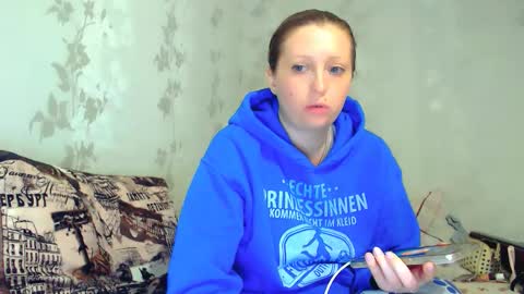 Snapshot of crystallangel chatting on 02/08/26, 04:32 CrystallAngel online show from 02/08/26, 04:32