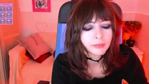 crystallbloom online show from 10/14/25, 02:34